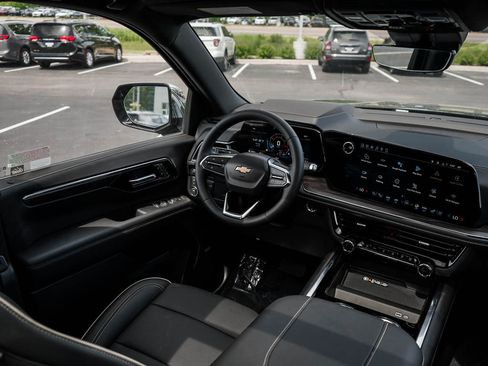 New 2026 Chevrolet Tahoe Premier AWD/4WD image 16