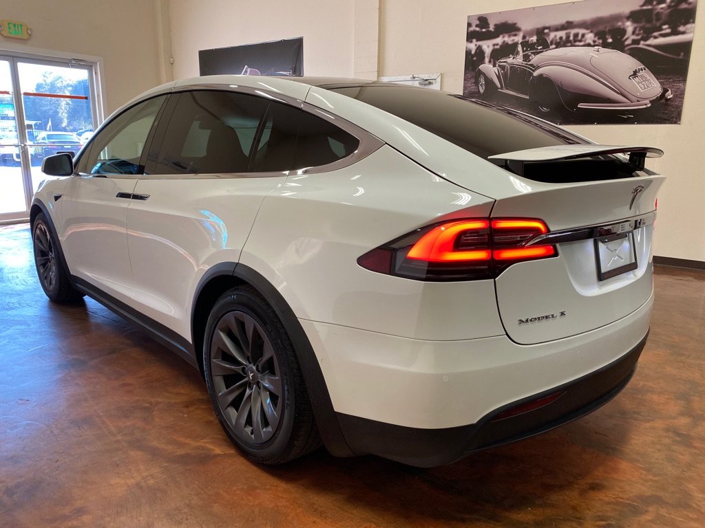 Used 2018 Tesla Model X AWD/4WD image 7