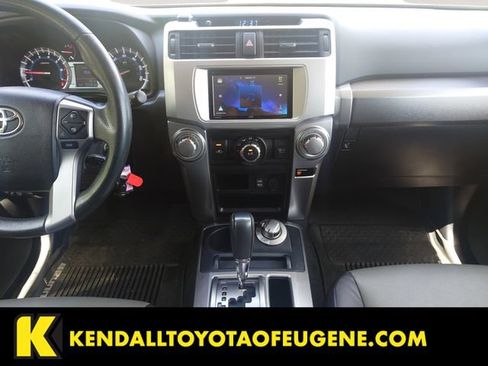 Used 2018 Toyota 4Runner SR5 Premium AWD/4WD image 10