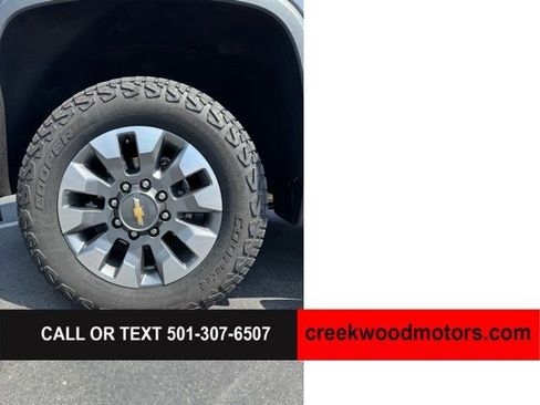 Used 2024 Chevrolet Silverado 2500 Custom w/ Custom Value Package AWD/4WD image 18