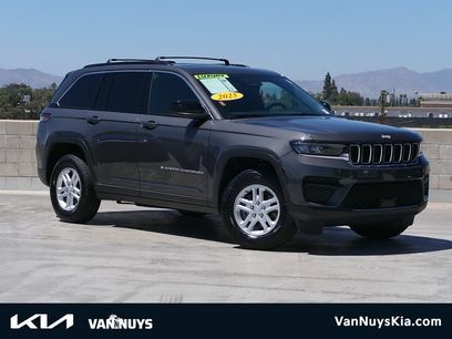 Used 2025 Jeep Grand Cherokee Laredo