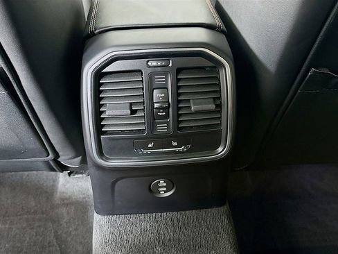 Certified 2023 Porsche Macan S AWD/4WD image 27