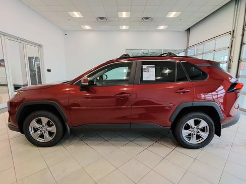 Used 2024 Toyota RAV4 XLE AWD/4WD image 6