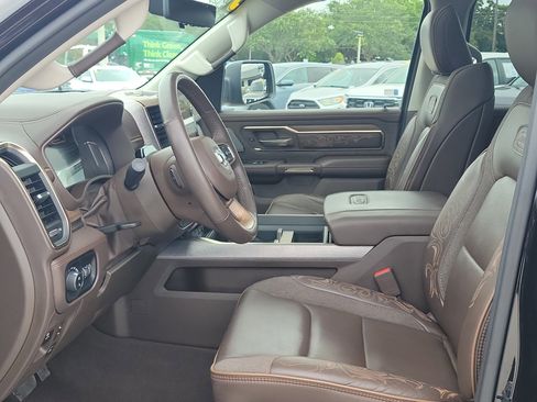 Used 2025 RAM 1500 Limited AWD/4WD image 22