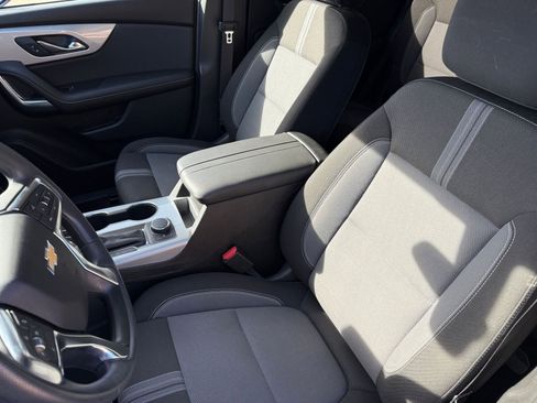 Used 2025 Chevrolet Blazer LT image 36