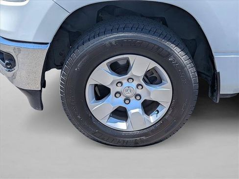 Used 2019 RAM 1500 Big Horn AWD/4WD image 15