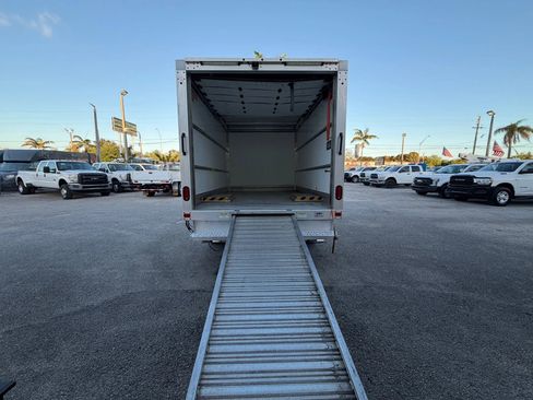 Used 2019 Ford Transit 350 156 DRW image 4