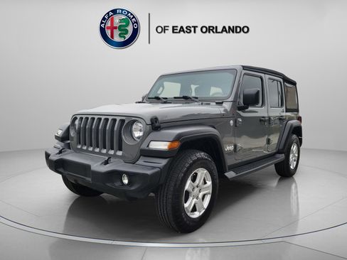 Used 2021 Jeep Wrangler Unlimited Sport image 3
