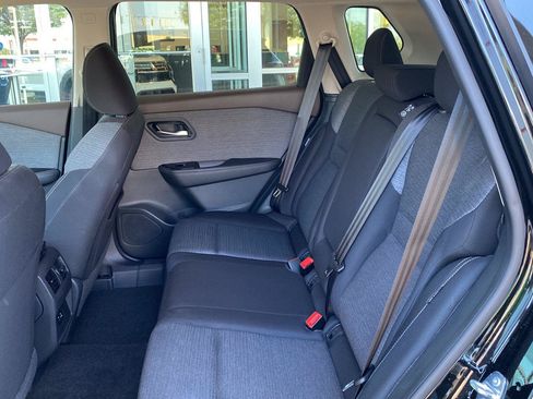 Certified 2023 Nissan Rogue SV AWD/4WD image 18
