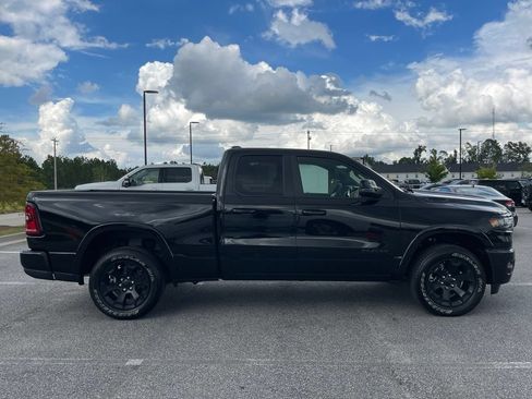 Used 2025 RAM 1500 Big Horn AWD/4WD image 24