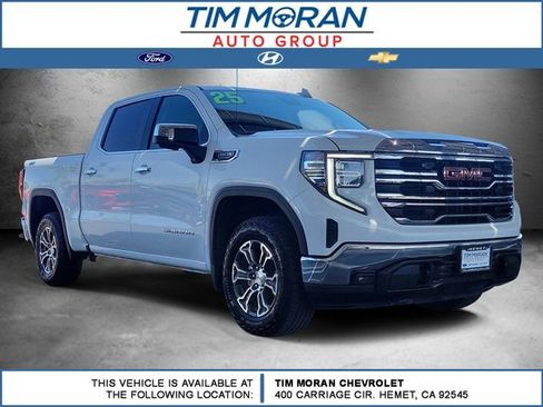 Used 2025 GMC Sierra 1500 SLT AWD/4WD image 1