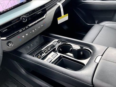 Certified 2025 Nissan Murano SL AWD/4WD image 12