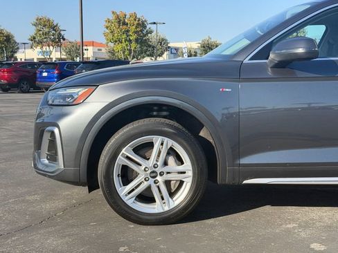 Used 2021 Audi Q5 e Premium Plus w/ Premium Plus Package AWD/4WD image 26