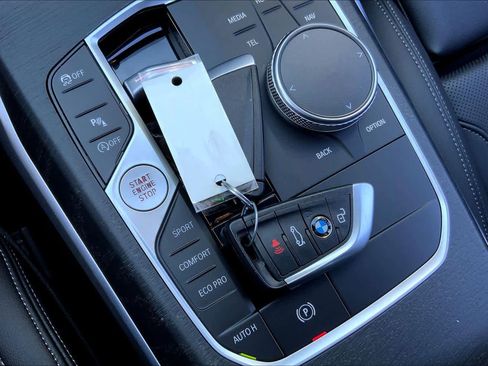 Used 2023 BMW 330i xDrive Sedan w/ Premium Package image 14