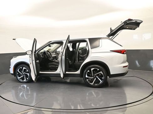 Used 2022 Mitsubishi Outlander ES image 73