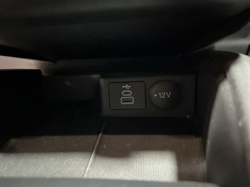 Used 2025 Ford Escape ST-Line AWD/4WD image 30