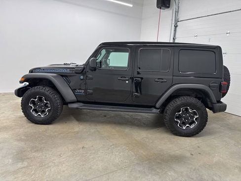 Used 2023 Jeep Wrangler Unlimited Rubicon 4xe w/ Cold Weather Group AWD/4WD image 8