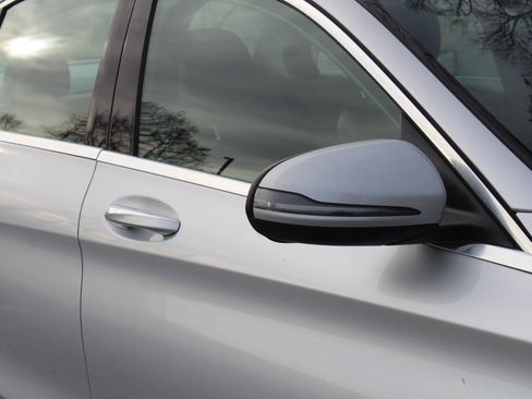 Used 2017 Mercedes-Benz C 300 4MATIC Sedan image 36