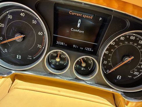 Used 2016 Bentley Flying Spur V8 AWD/4WD image 3