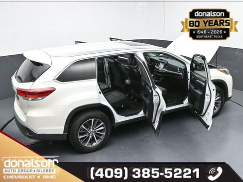 Used 2018 Toyota Highlander XLE image 27
