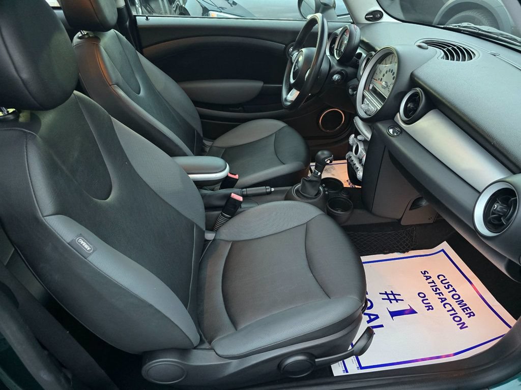 Used 2010 MINI Cooper Hardtop FWD image 13