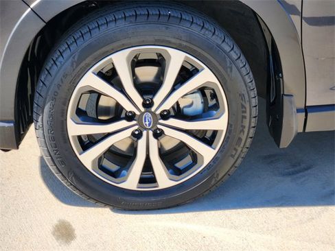 Used 2019 Subaru Forester Limited image 12