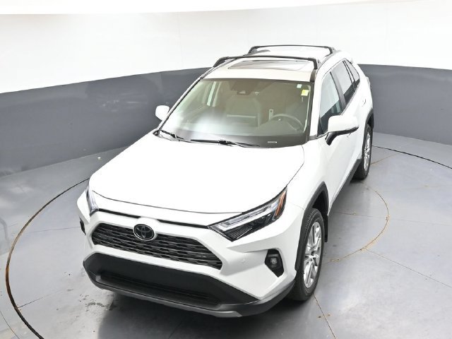 Used 2025 Toyota RAV4 Limited w/ Weather Package AWD/4WD image 36
