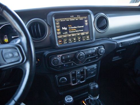 Used 2023 Jeep Wrangler Unlimited w/ Cold Weather Group AWD/4WD image 14