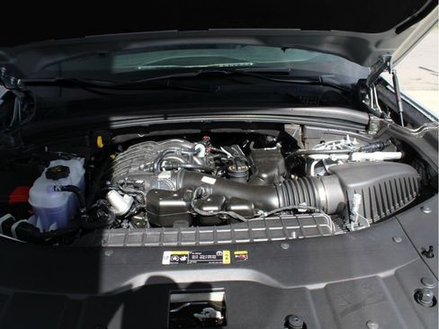 New 2025 Jeep Grand Cherokee Limited w/ Black Appearance Package image 38