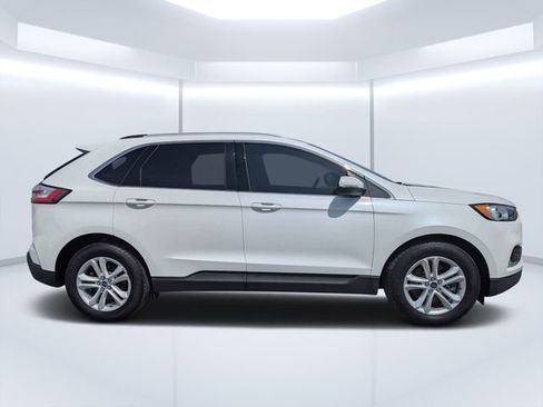 Used 2020 Ford Edge SEL w/ Convenience Package AWD/4WD image 2