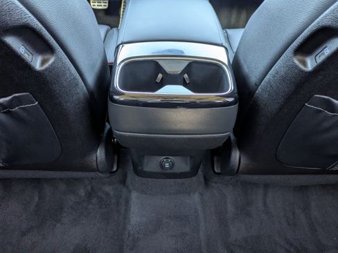 Certified 2025 Kia Telluride SX w/ SX Captain's Chair Package FWD image 34