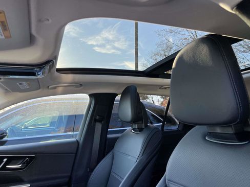 Used 2025 Mercedes-Benz GLC 350e 4MATIC image 24