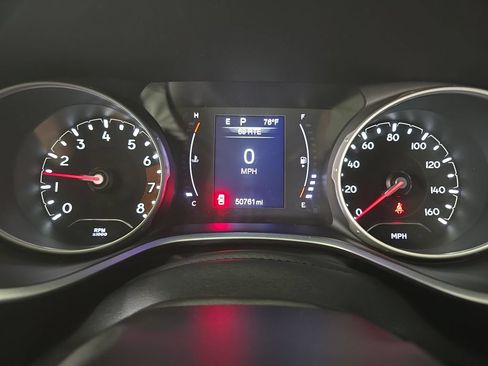 Used 2020 Jeep Compass Latitude w/ Cold Weather Group AWD/4WD image 18