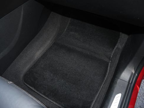 Used 2017 Buick Envision Essence FWD image 27