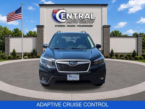 Used 2021 Subaru Forester Premium AWD/4WD image 2