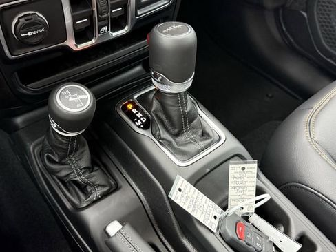 New 2026 Jeep Gladiator Sport AWD/4WD image 22