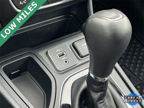 Certified 2019 Jeep Cherokee Limited image 35