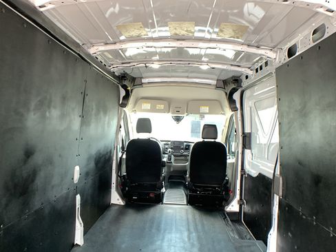 Used 2023 Ford Transit 250 Medium Roof AWD w/ Load Area Protection Package image 26