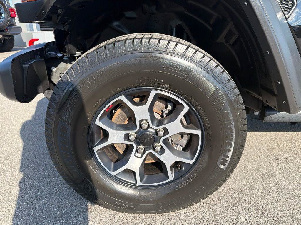 Used 2021 Jeep Wrangler Unlimited Rubicon AWD/4WD image 11