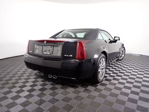 Used 2005 Cadillac XLR RWD image 14