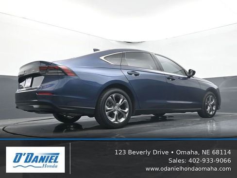 Used 2023 Honda Accord EX image 12