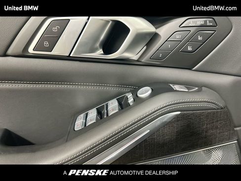 Used 2025 BMW ALPINA XB7 ALPINA XB7 image 11