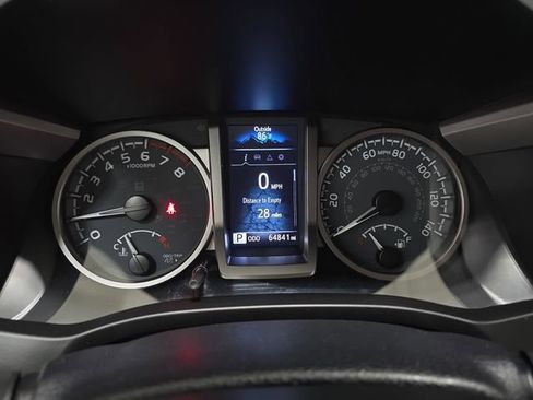 Certified 2021 Toyota Tacoma SR5 AWD/4WD image 19