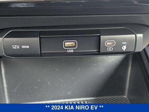 Used 2024 Kia Niro Wind w/ Wind Preserve Package FWD image 27