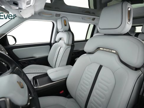 Used 2023 Rivian R1S Adventure AWD/4WD image 4