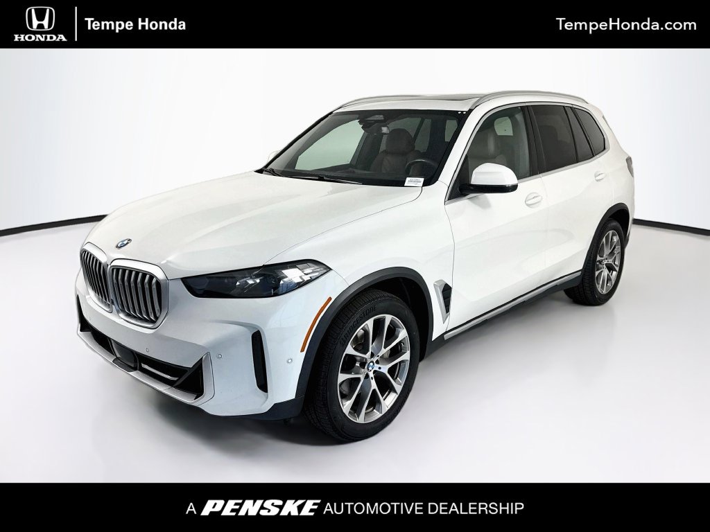 Used 2024 BMW X5 xDrive40i w/ Parking Assistance Package AWD/4WD image 1