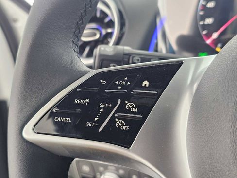 Used 2026 Mercedes-Benz GLB 250 image 27