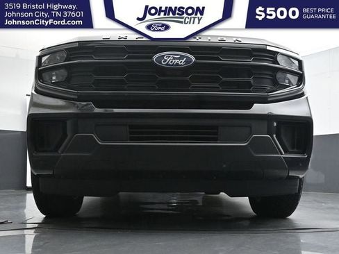 Used 2025 Ford Expedition Max Active AWD/4WD image 29