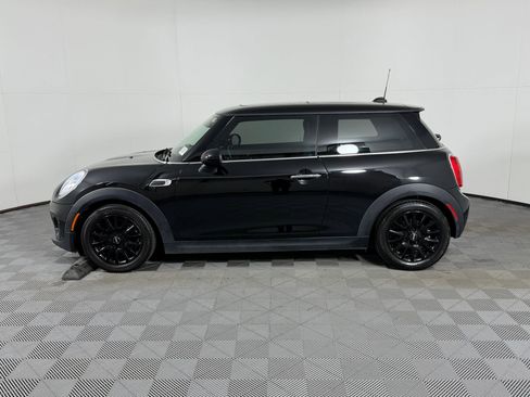 Used 2015 MINI Cooper 2-Door Hardtop image 2