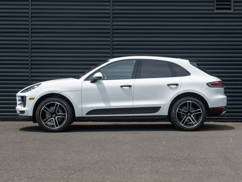 Certified 2021 Porsche Macan S AWD/4WD image 2